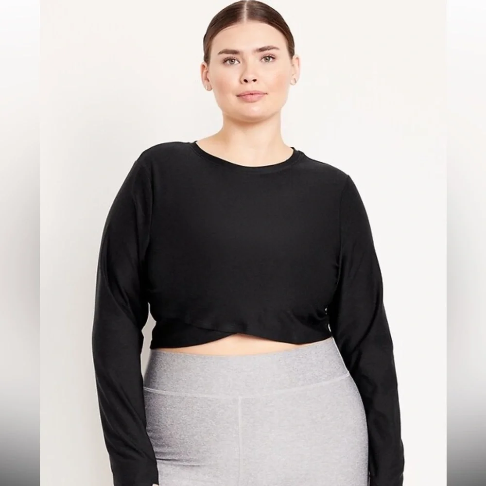 Old Navy Cloud + Ultra Cropped Wrap Front Top